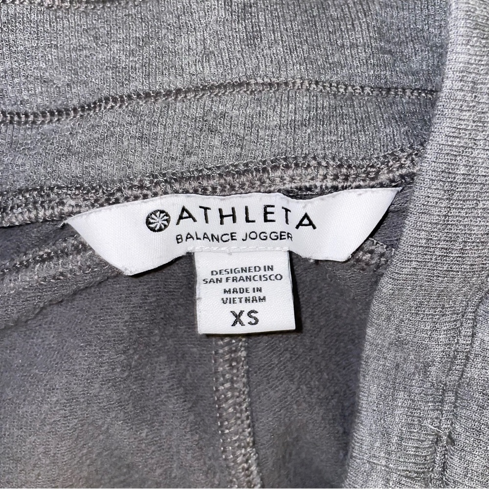 Athleta balance joggers sweatpants - Picture 5 of 5